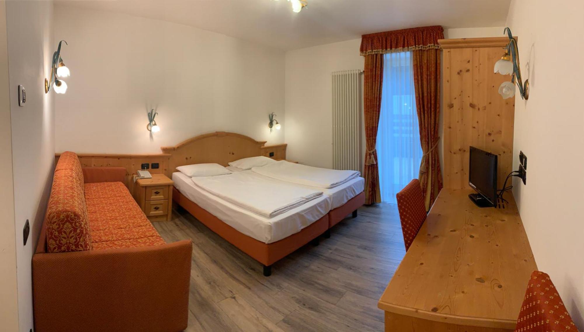 Hotel Laurin Канацеї Екстер'єр фото