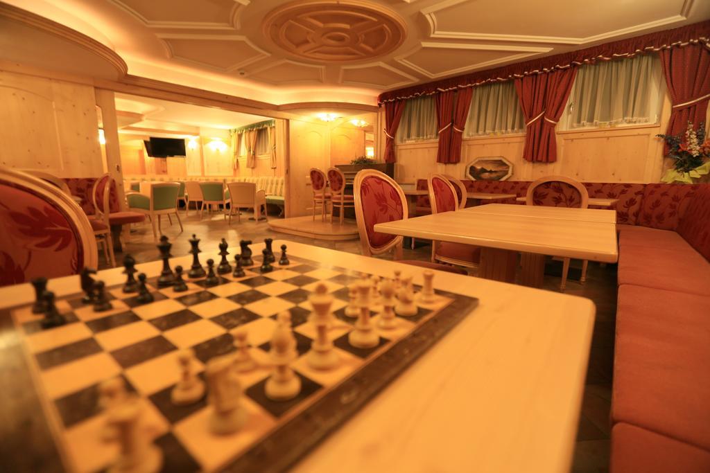 Hotel Laurin Канацеї Номер фото