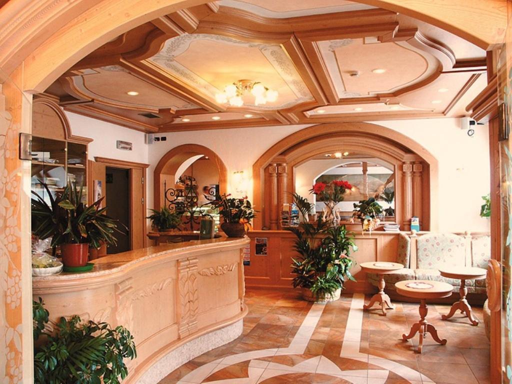 Hotel Laurin Канацеї Екстер'єр фото